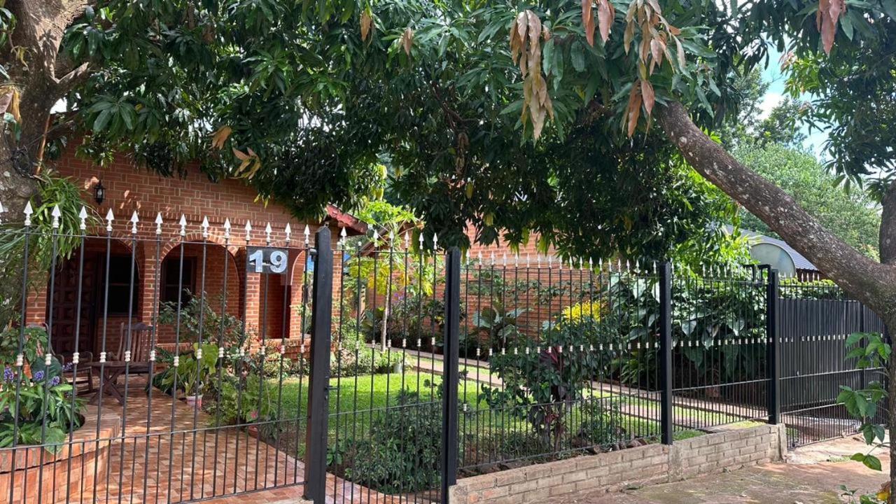 Cabanas Dorys Cataratas Del Iguazu Puerto Iguazú Exteriör bild